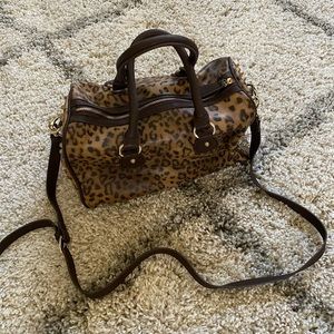 Leopard handbag